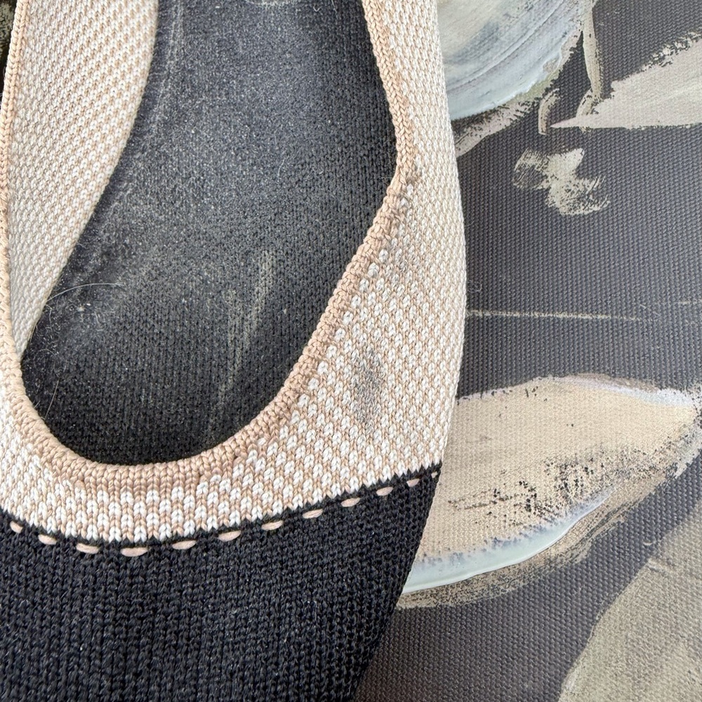 Rothy’s Cap Round Toe Ballet Flats in Black Camel Size 9. - Picture 3 of 7